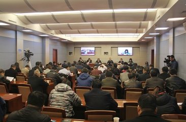 长武分公司周例会认真传达省市公司工作会议精神